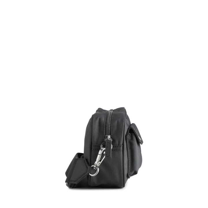 darla markberg sort crossbody taske set fra siden
