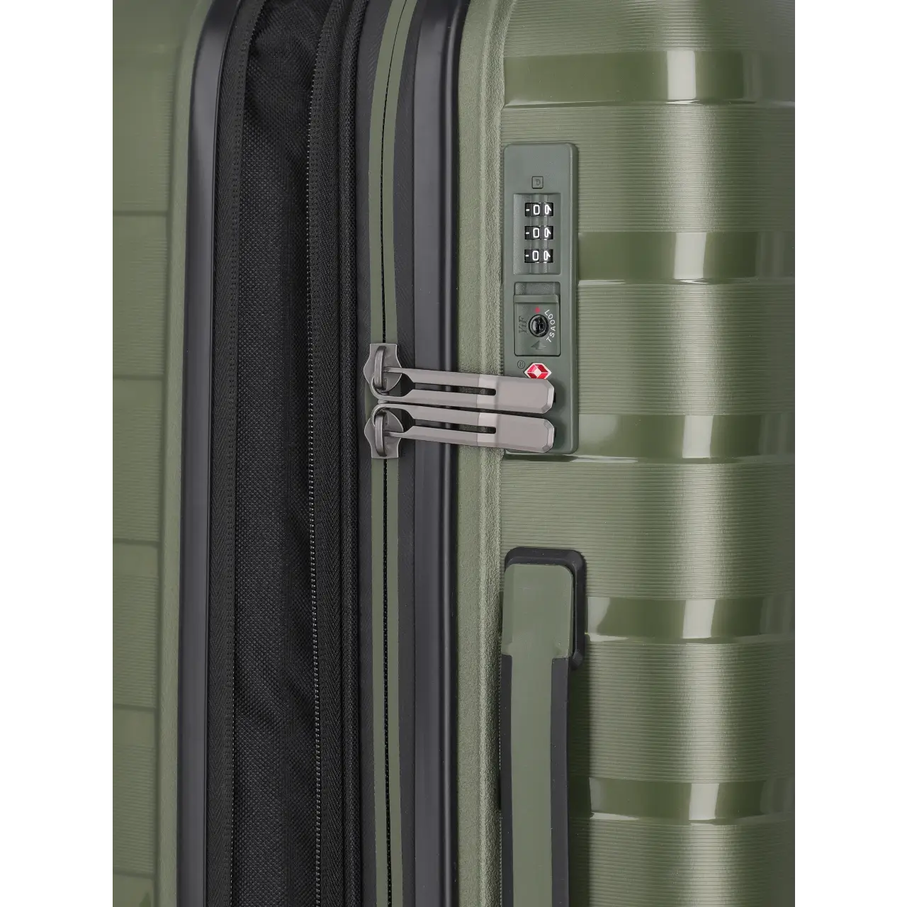 Travelite Air Base Olivengrøn kuffert Medium, lås