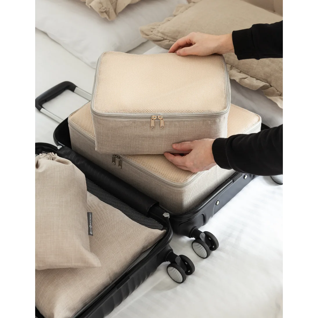 BigSo Box Packing Cube M, beige, lifestyle-2