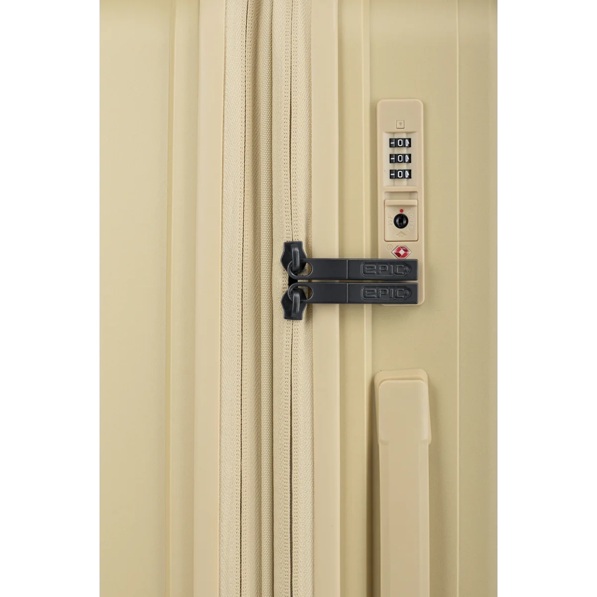 Epic halo medium kuffert solgul, lås