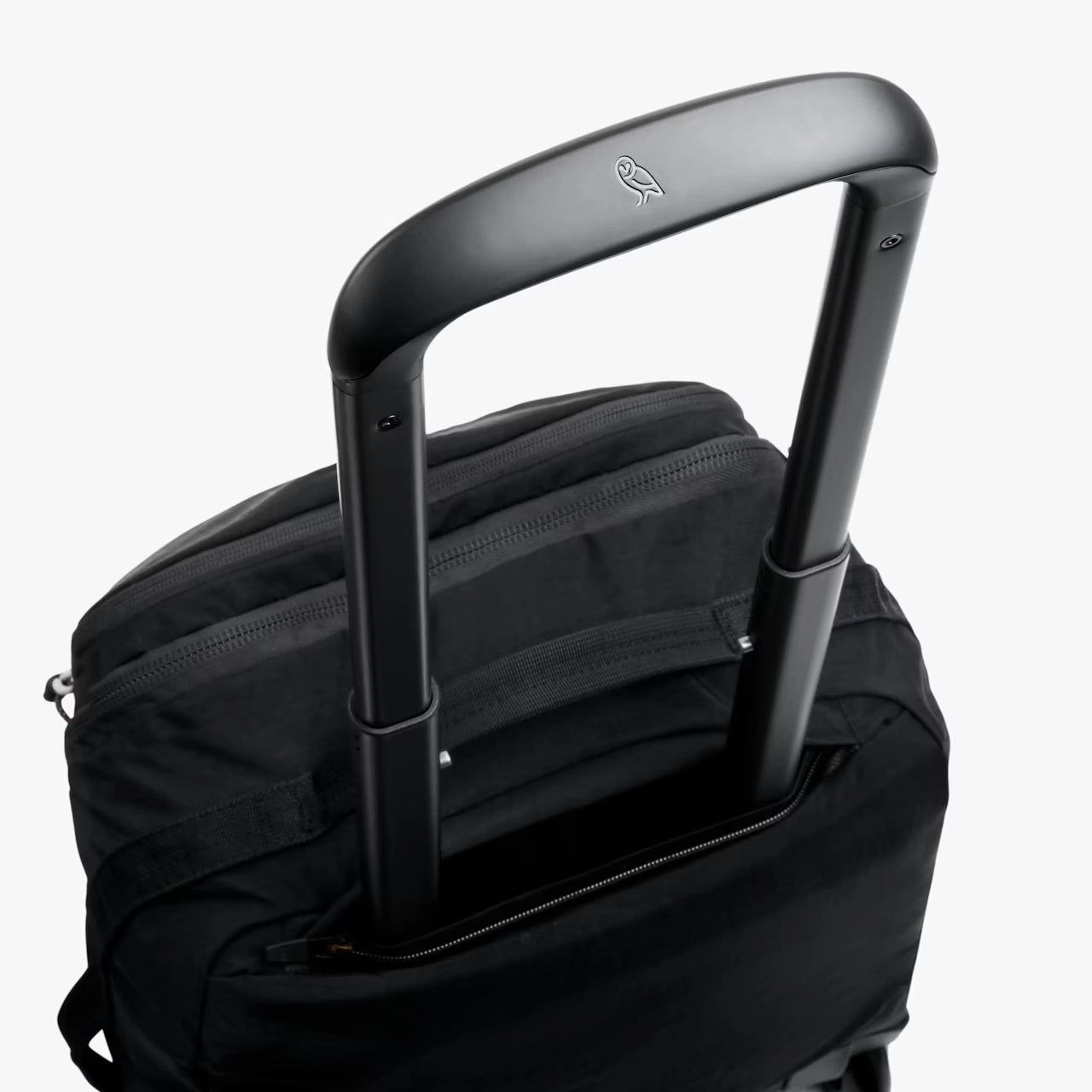Bellroy Lite CarryOn Sort, håndtag