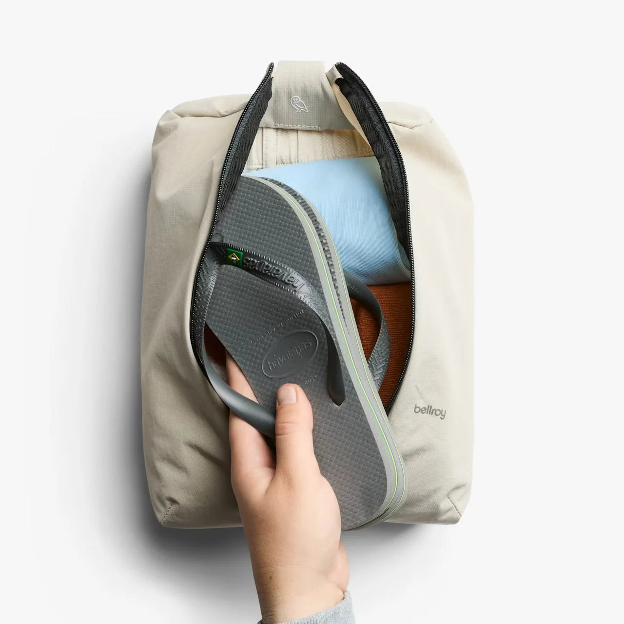 Bellroy packing caddy 8l ash med badesandaler