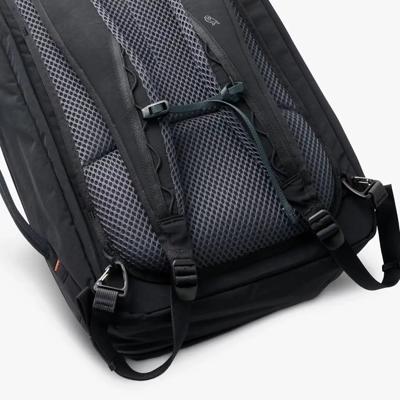 bellroy travel pack 30 liter sort, rygpanel