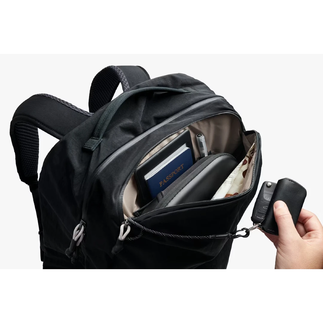 Bellroy Lite Travel Pack 38 liter, sort, easy access frontlomme