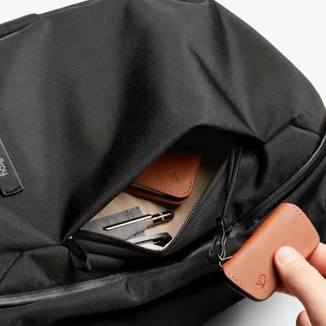 bellroy transit workpack 20L, frontlomme