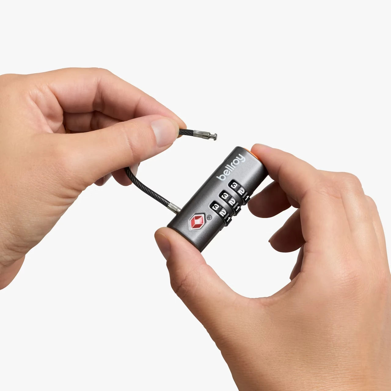 Bellroy TSA kodelåse, åben