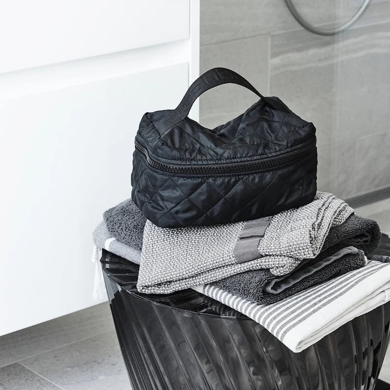 sort toilettaske CPHbags fra siden