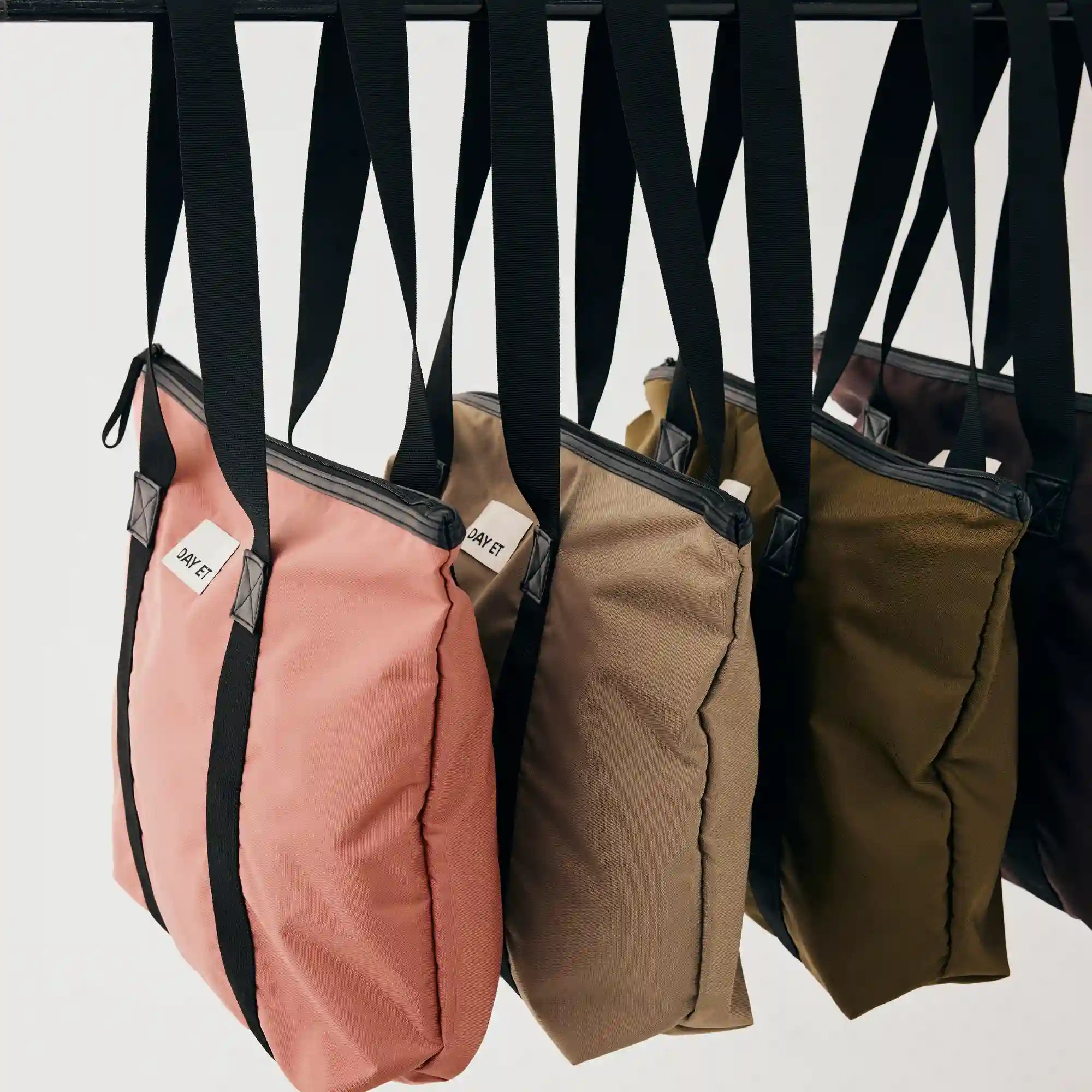 Day Gweneth Shoppere