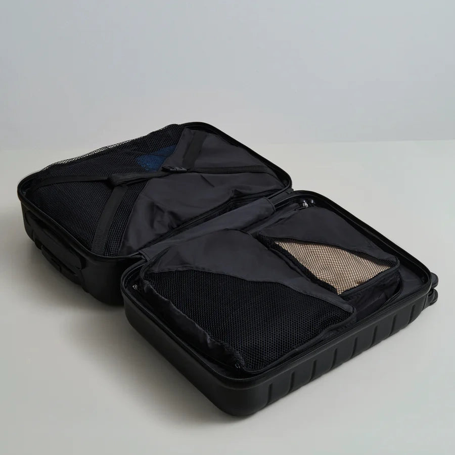 Day kuffert i sort med 3 packing cubes