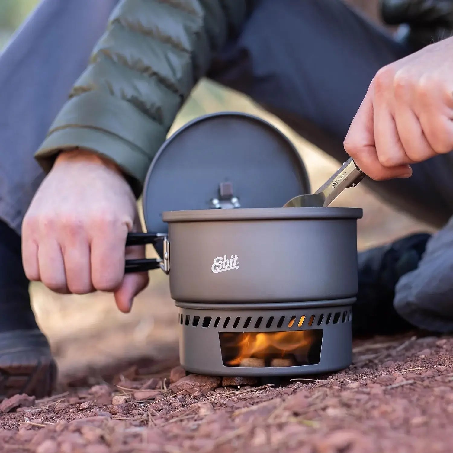 esbit kogesæt 1 liter til fast brædsel i anodiseret aluminium, i naturen