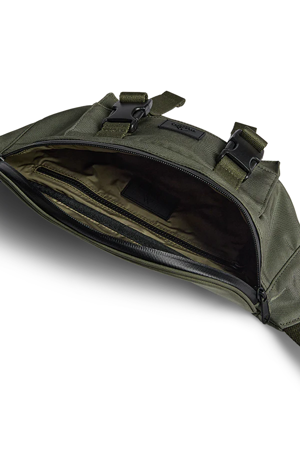 Markberg East Olive bæltetaske, åben