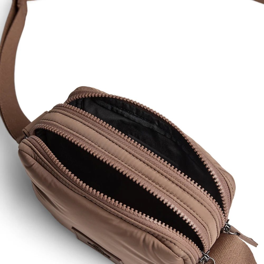 markberg less terracotta taske, åben