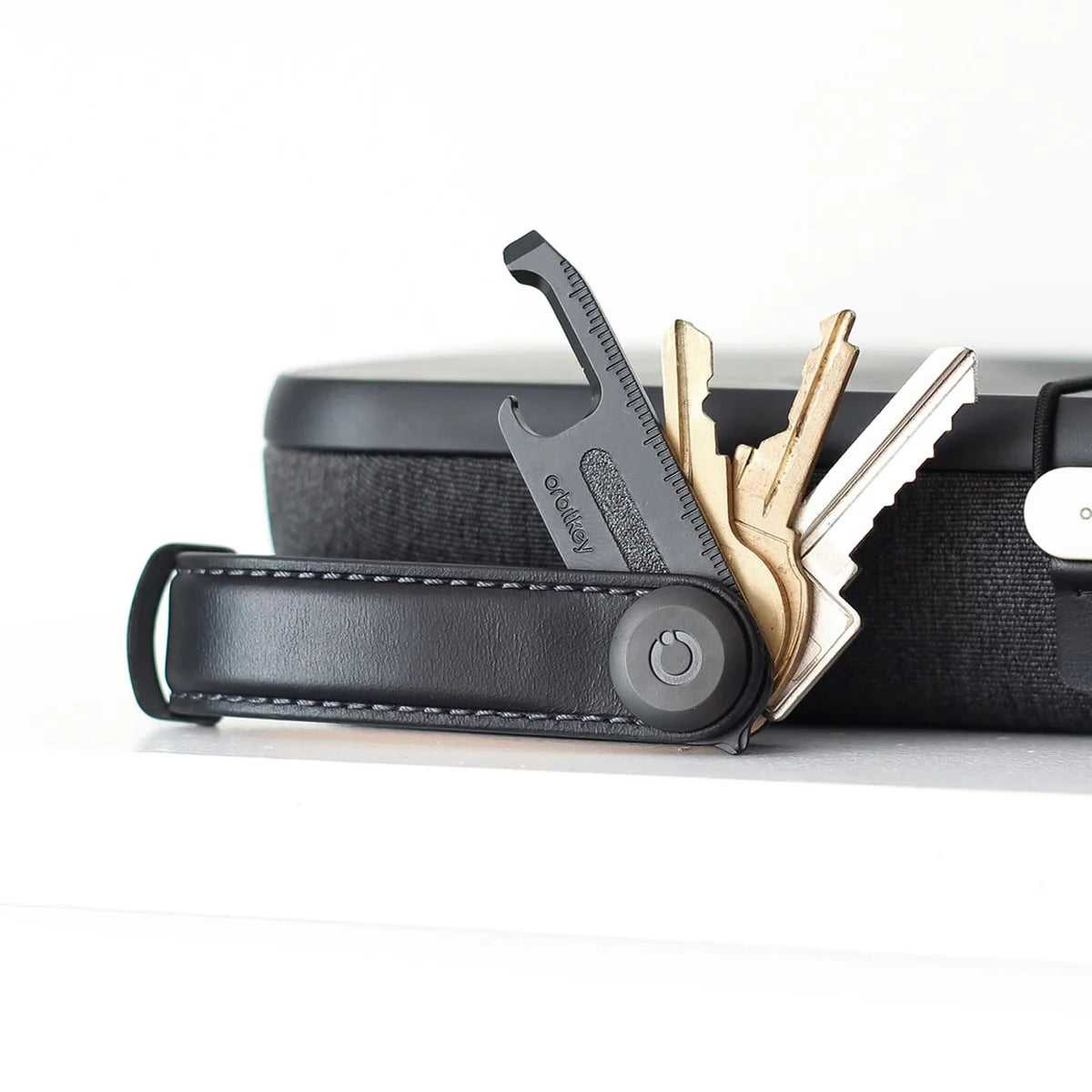 Orbitkey leather key organizer, sort