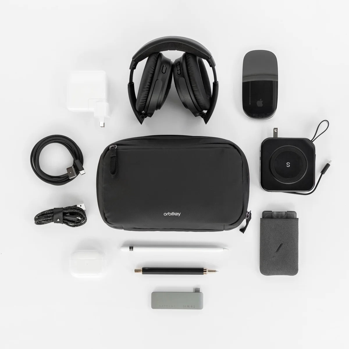 Orbitkey 2 in 1 Tech Pouch Sort, flatlay
