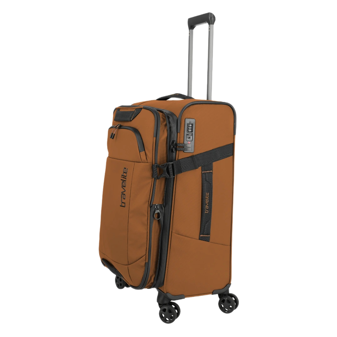 travelite Briize curryfarvet medium kuffert, skråt fra siden