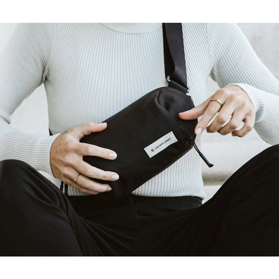 Heimplanet Transit Line Sling Pocket Bæltetaske- Sort
