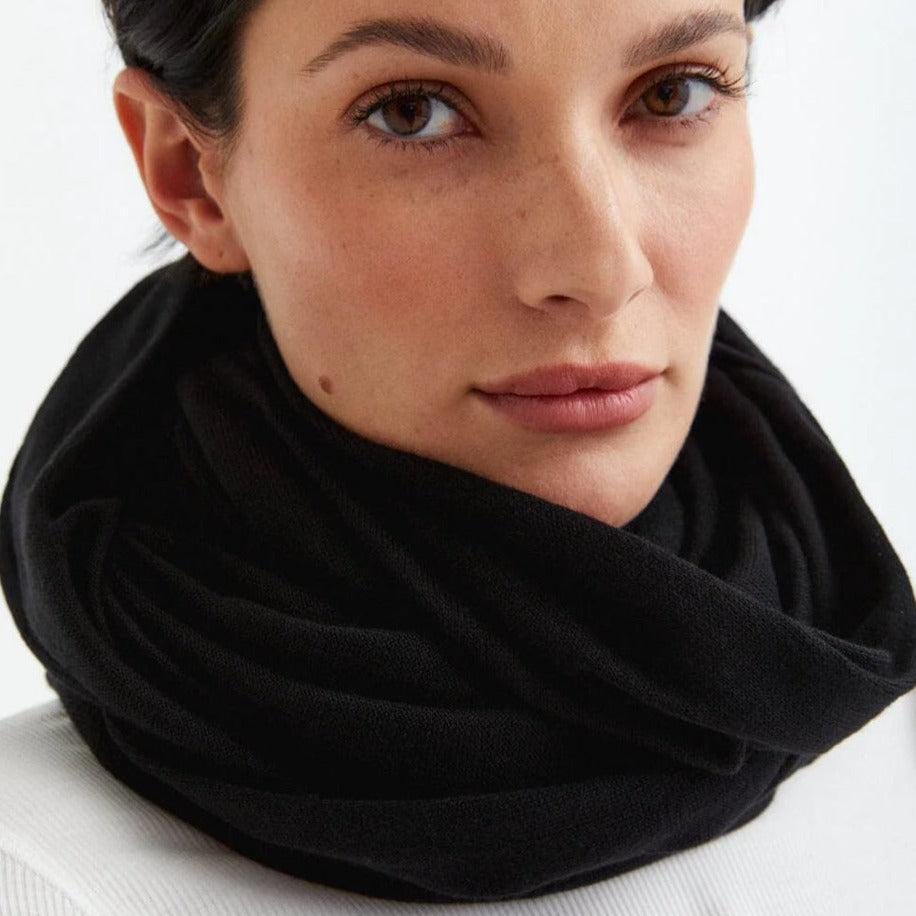 Black oversized scarf