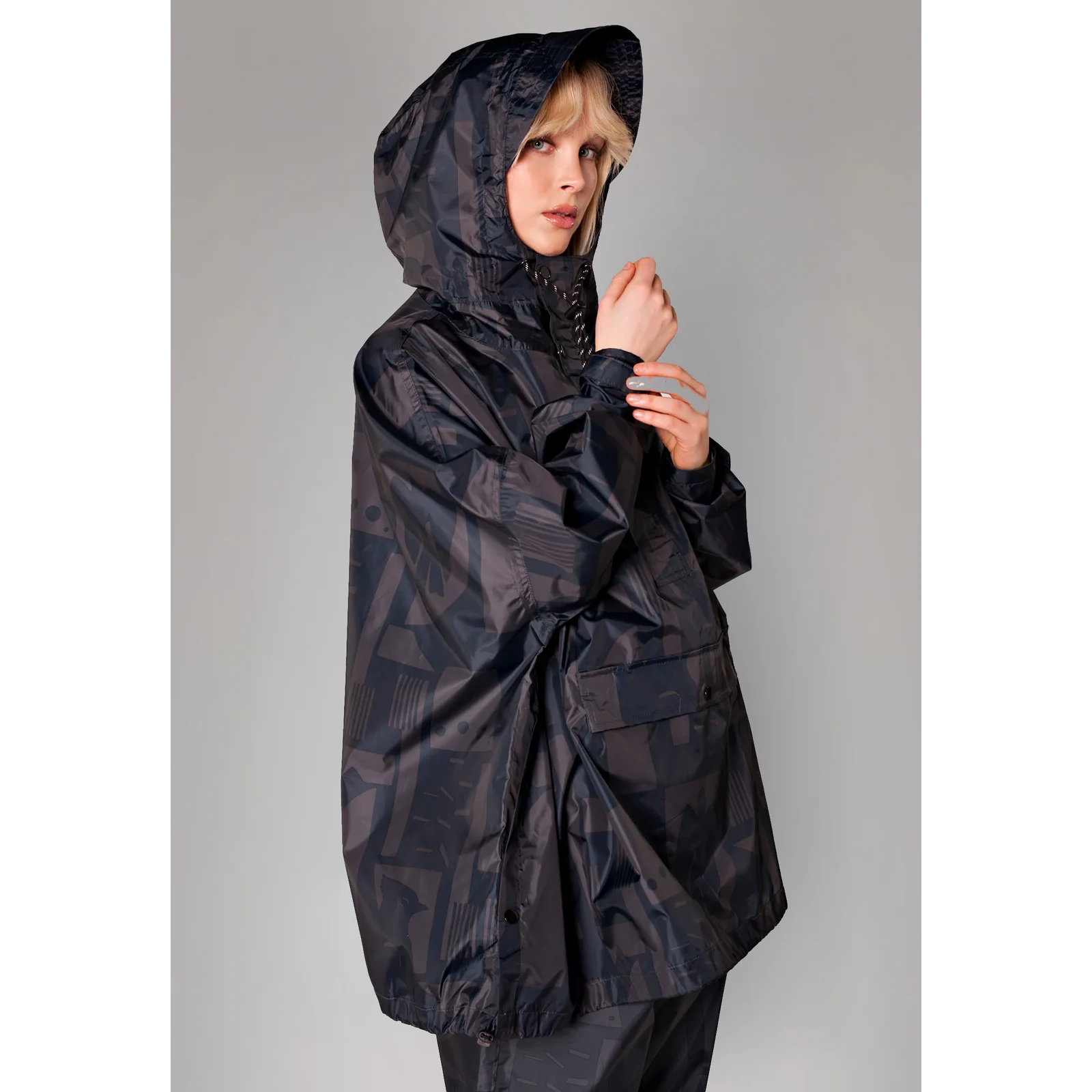 Rainkiss Anorak Back to Black 