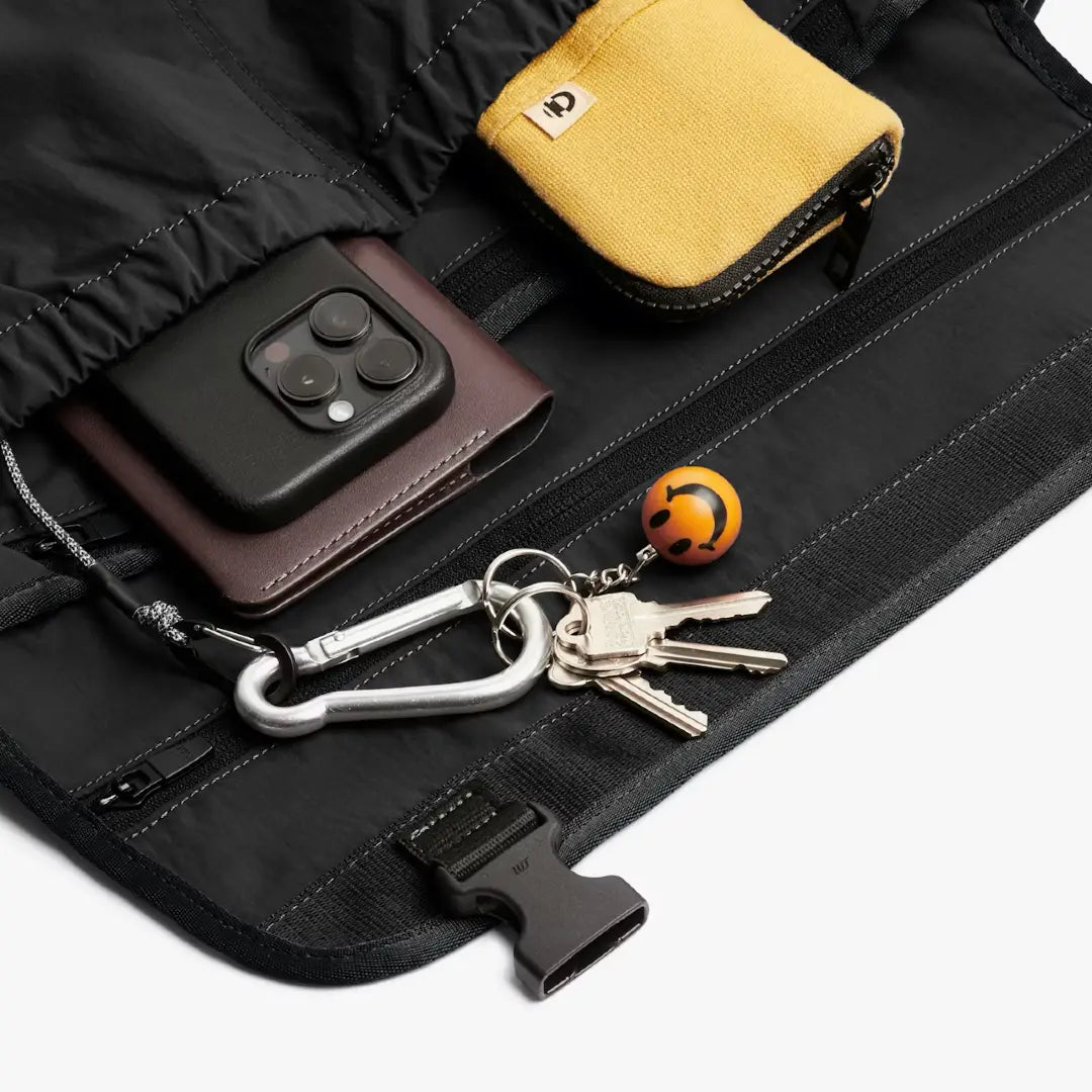 Bellroy Cinch messenger taske, sort, lommer