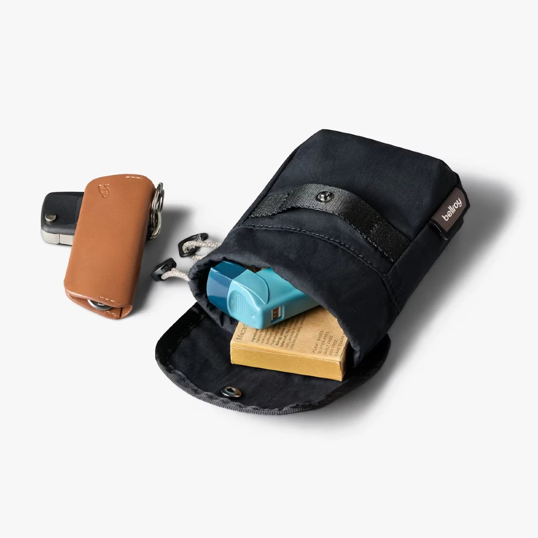 bellroy-cinch-pocket, med indhold