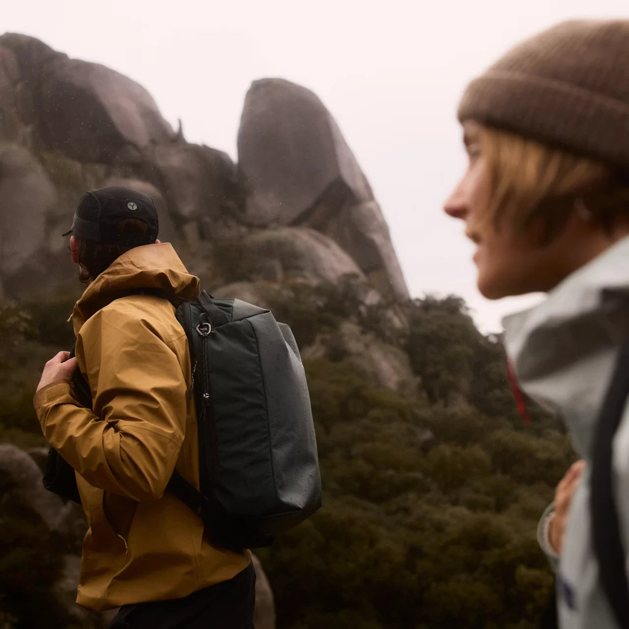 Bellroy Venture Grab Pack Sort miljø