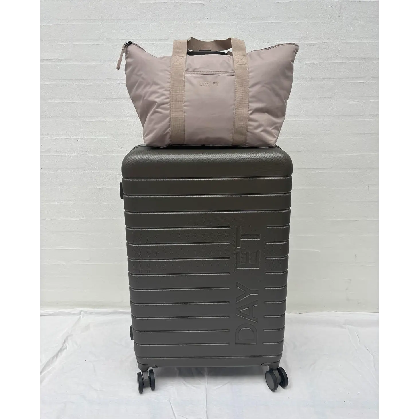 day stor tarmac kuffert tmed Carry-on bag