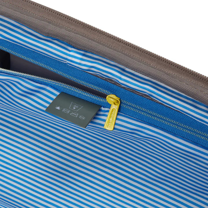 Delsey Lutece Slim kabinekuffert med ekspension 20-22 cm i brun, indvendig detalje