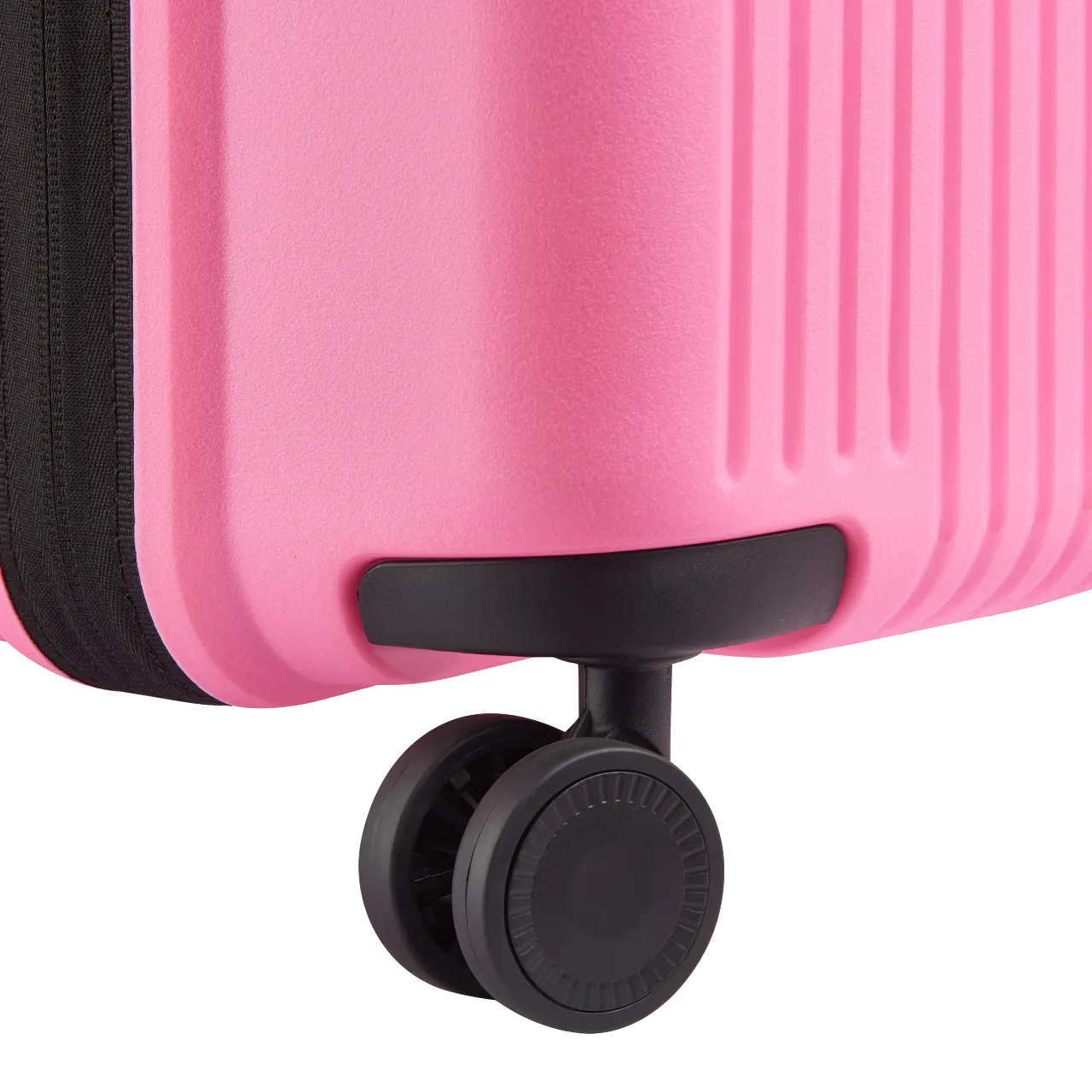 Delsey ordener kuffert i farven travel pink, hjul