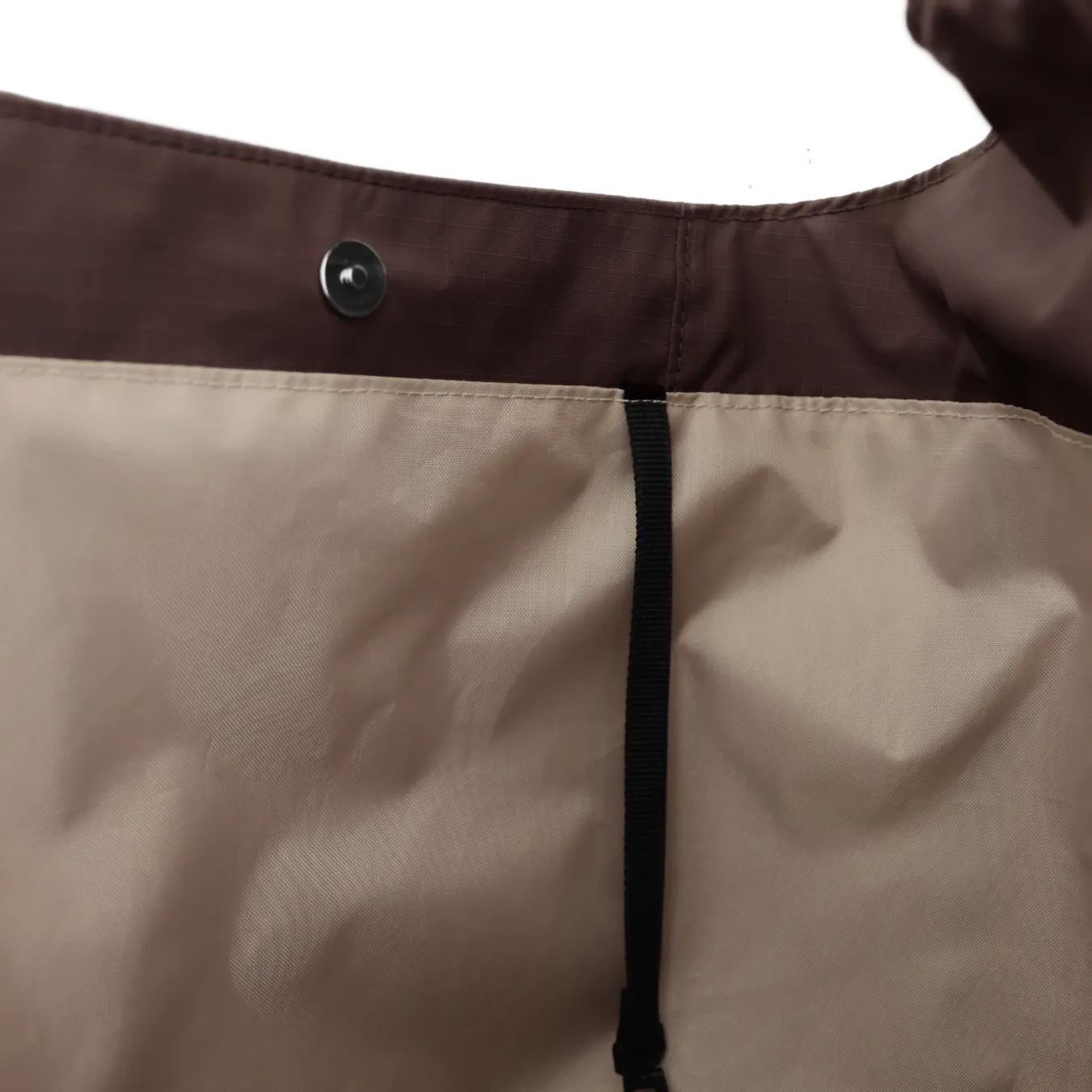 kintobe toby taske downtown mocca, detalje