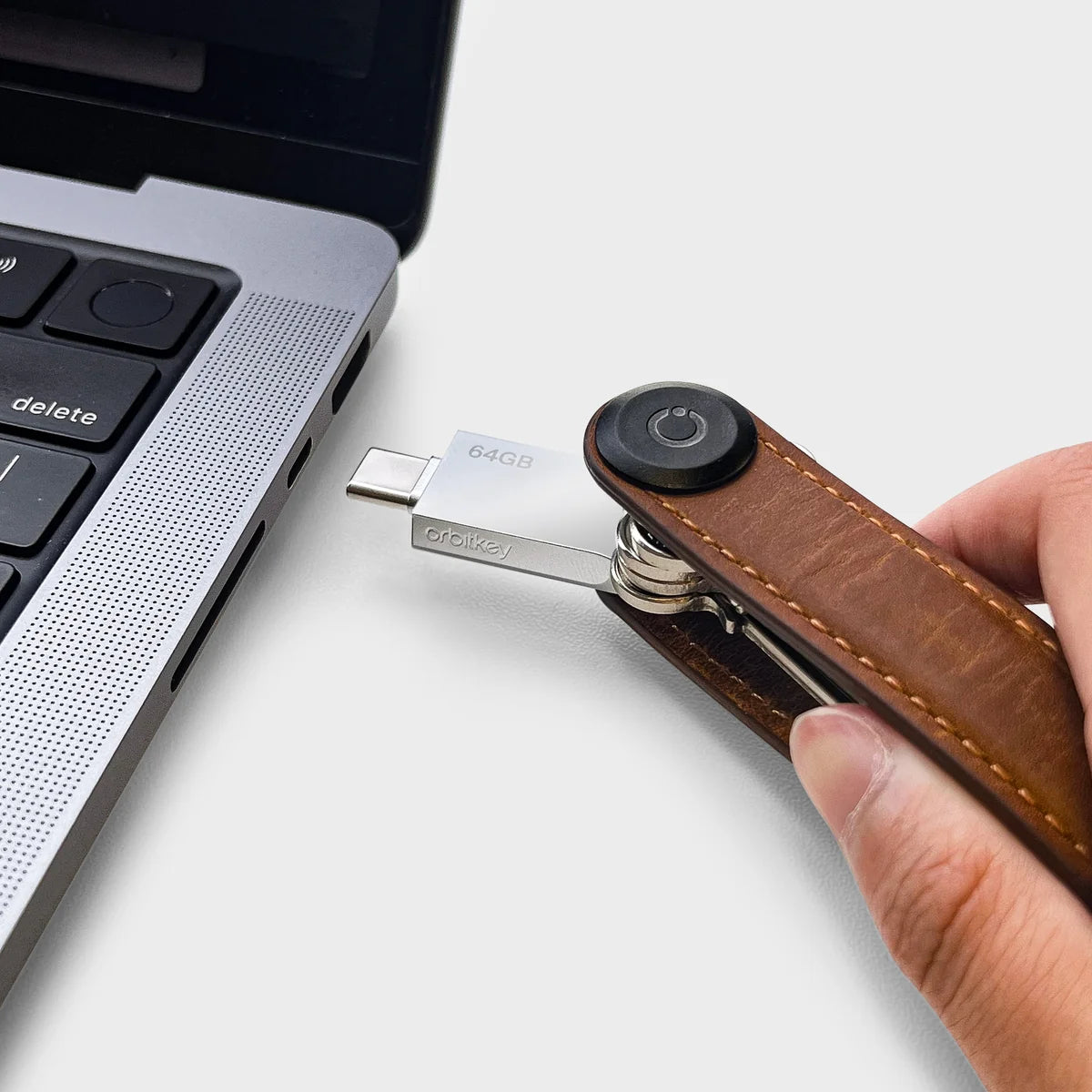 Orbitkey USB-C 4 GB på nøgleholder