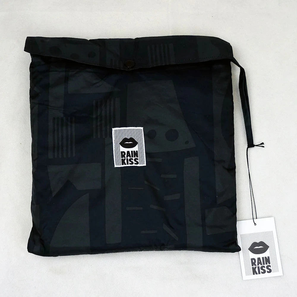 Rainkiss regnnponcho back to black