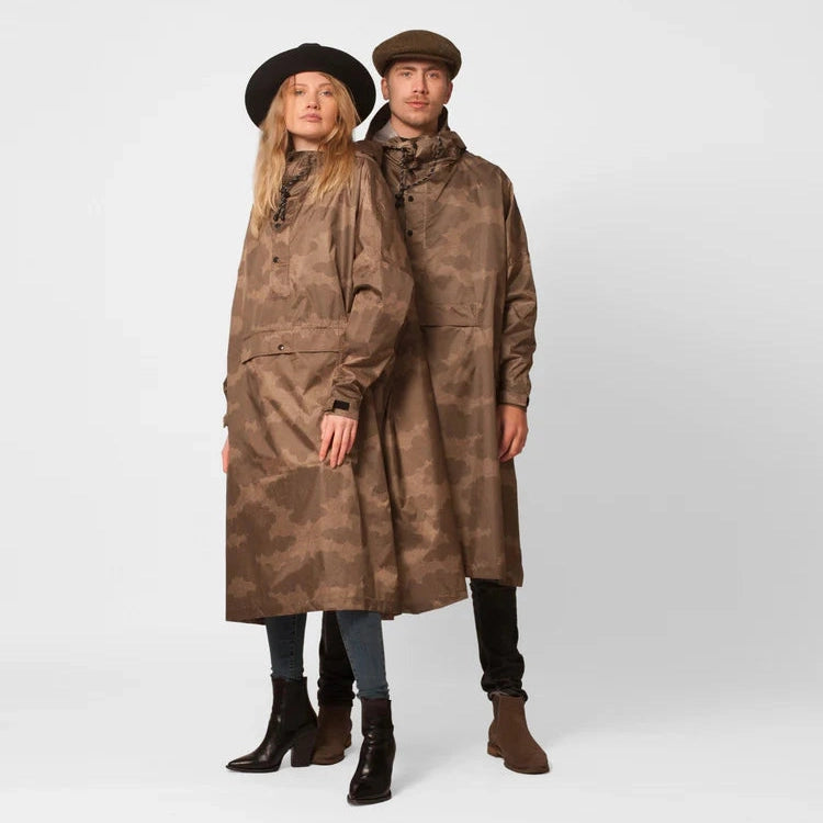 Rainkiss regnponcho brown clouds, mand og kvinde
