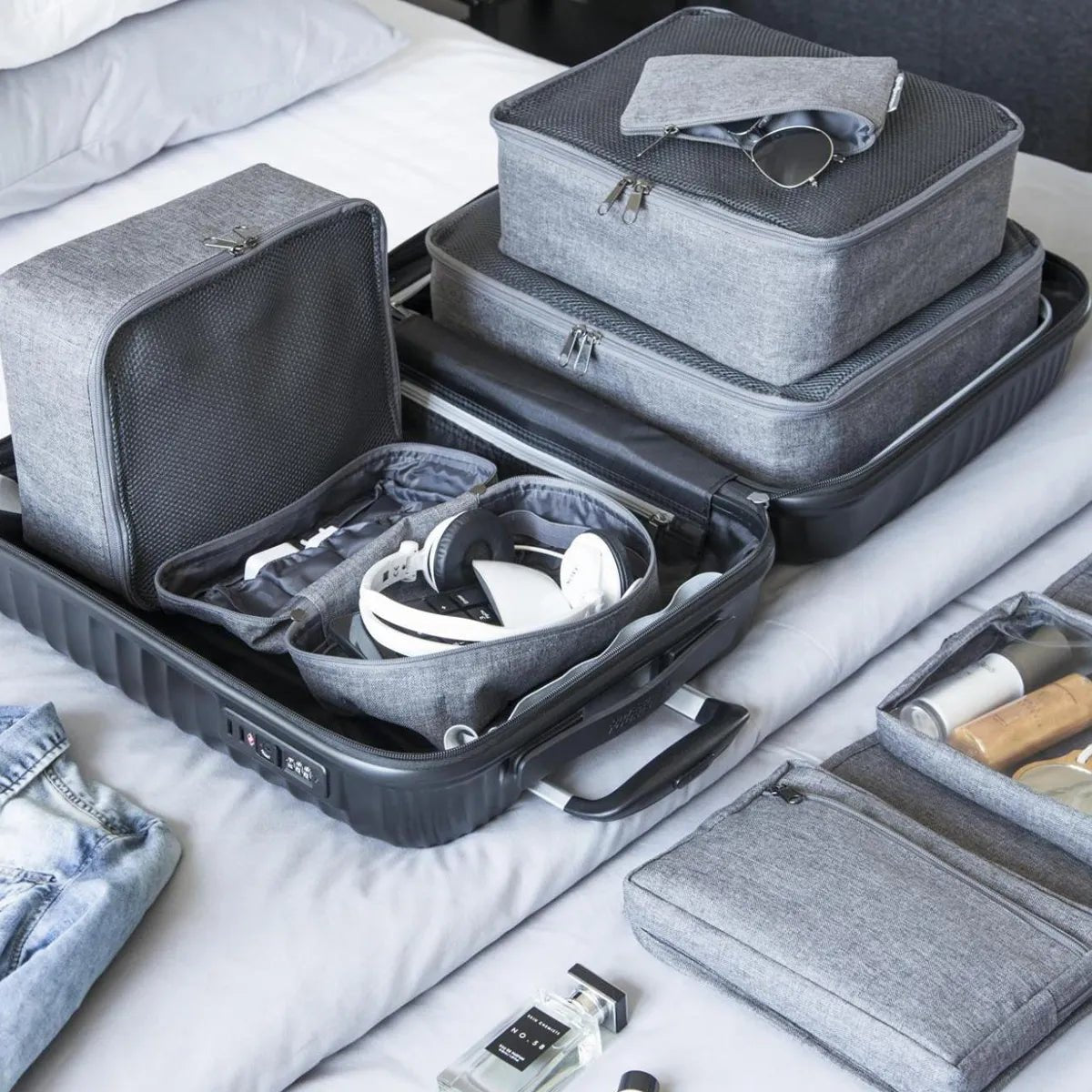 Packing organizer i kuffert